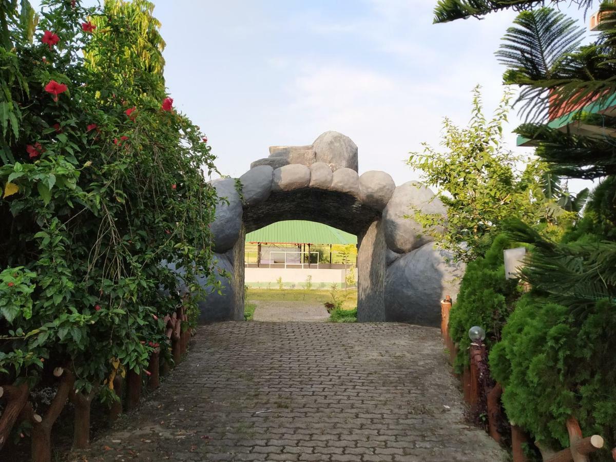 Jakhalabandha Green Ashiyana Palace מראה חיצוני תמונה